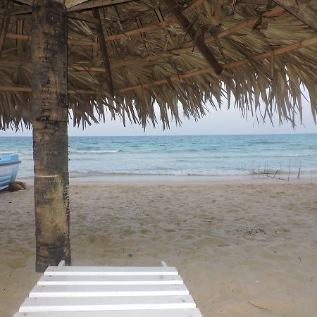 Green Park Beach Hotel Trincomalee Exterior foto