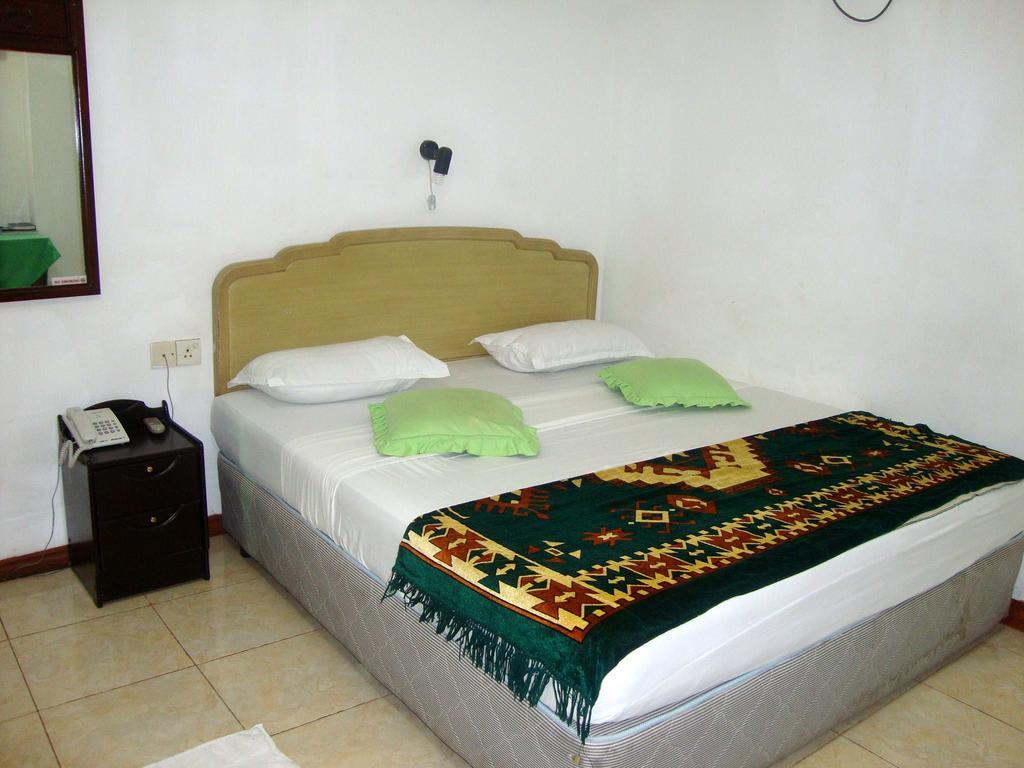 Green Park Beach Hotel Trincomalee Zimmer foto