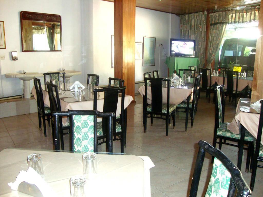 Green Park Beach Hotel Trincomalee Exterior foto