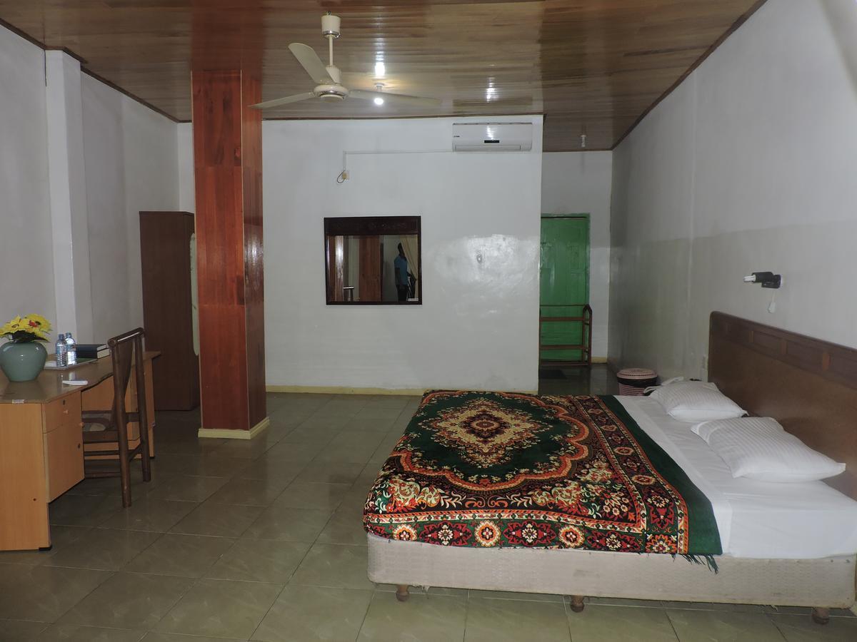 Green Park Beach Hotel Trincomalee Exterior foto