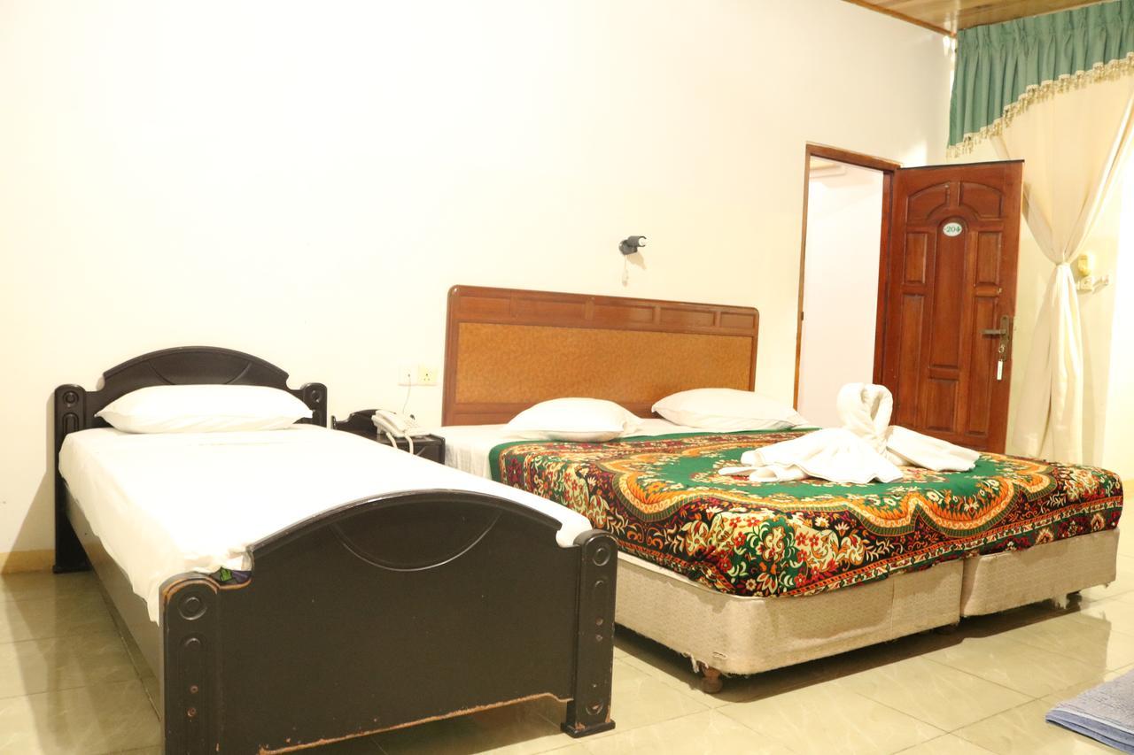 Green Park Beach Hotel Trincomalee Exterior foto