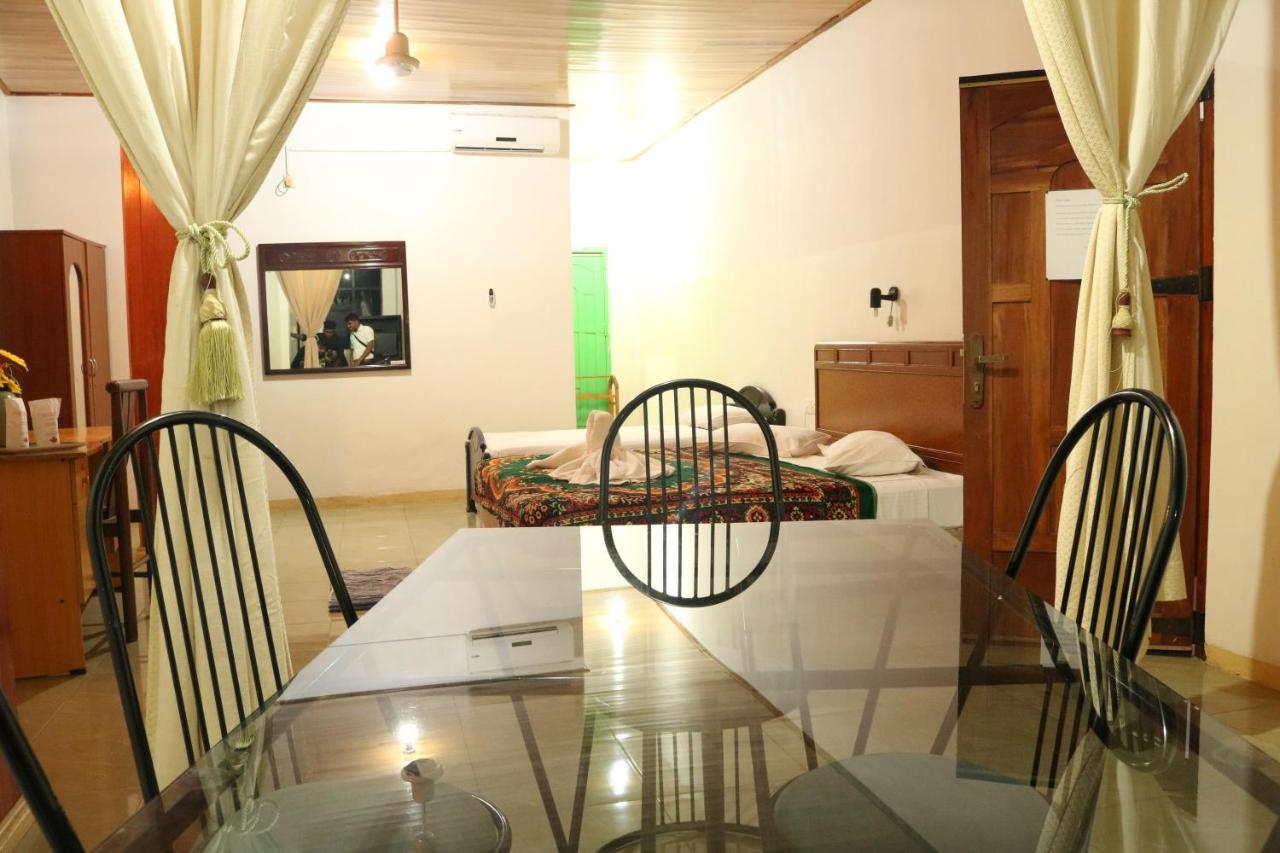 Green Park Beach Hotel Trincomalee Exterior foto